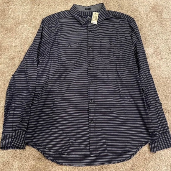 Men’s American Eagle button up shirt in navy white stripe size XL prep fit - Picture 3 of 10